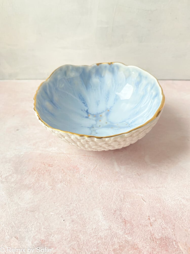 small jewellery bowl, small jewellery bowl, porcelain bowl, pastel bowl, ceramic by mirabella, remix by Sophie,
