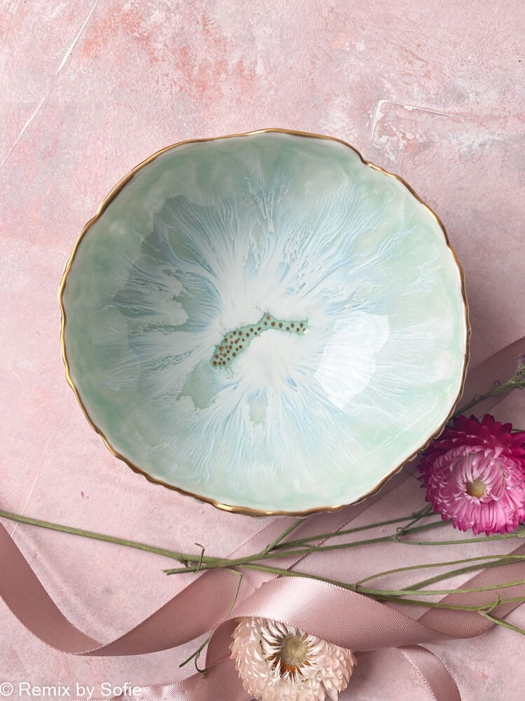 small jewellery bowl, small jewellery bowl, porcelain bowl, pastel bowl, ceramic by mirabella, remix by Sophie,