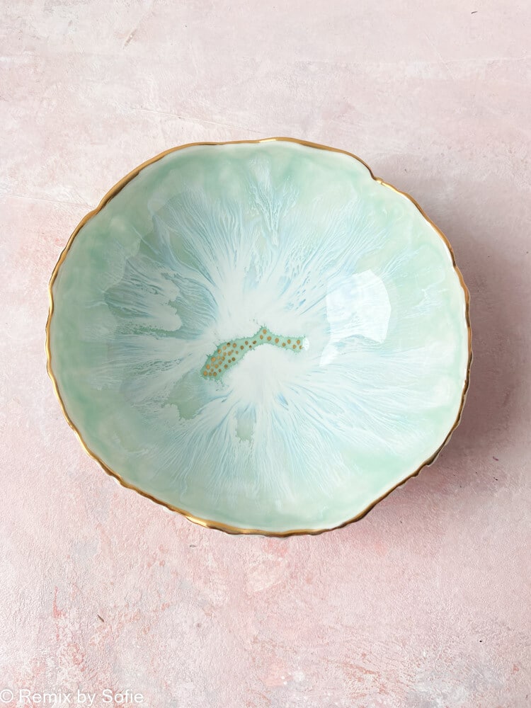 small jewelry bowl, small jewelry bowl, porcelain bowl, bowl in pastel colors, creamy by mirabella, remix by sofie,