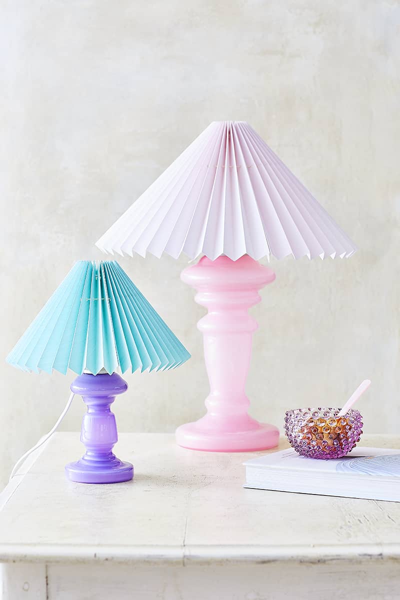 remix by sofie, pink rose, pink roses, table lamp, opal lamps, opal lamp, pink pink lamps, danish desing lamp, mouth blown lamps, table lamps, colored lamps, colored lamps