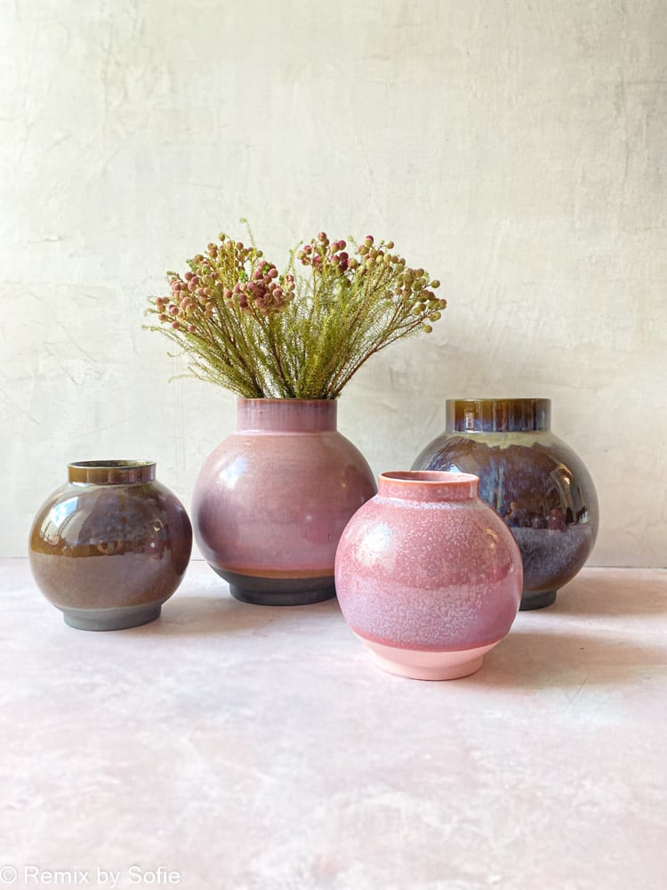 lena pedersen ceramics, ceramic vase, ceramic flowerpot, vase in ceramics, vase in porcelains, vase in dyestuffs, crystal glaze, vase in dark clay, remix by sofie