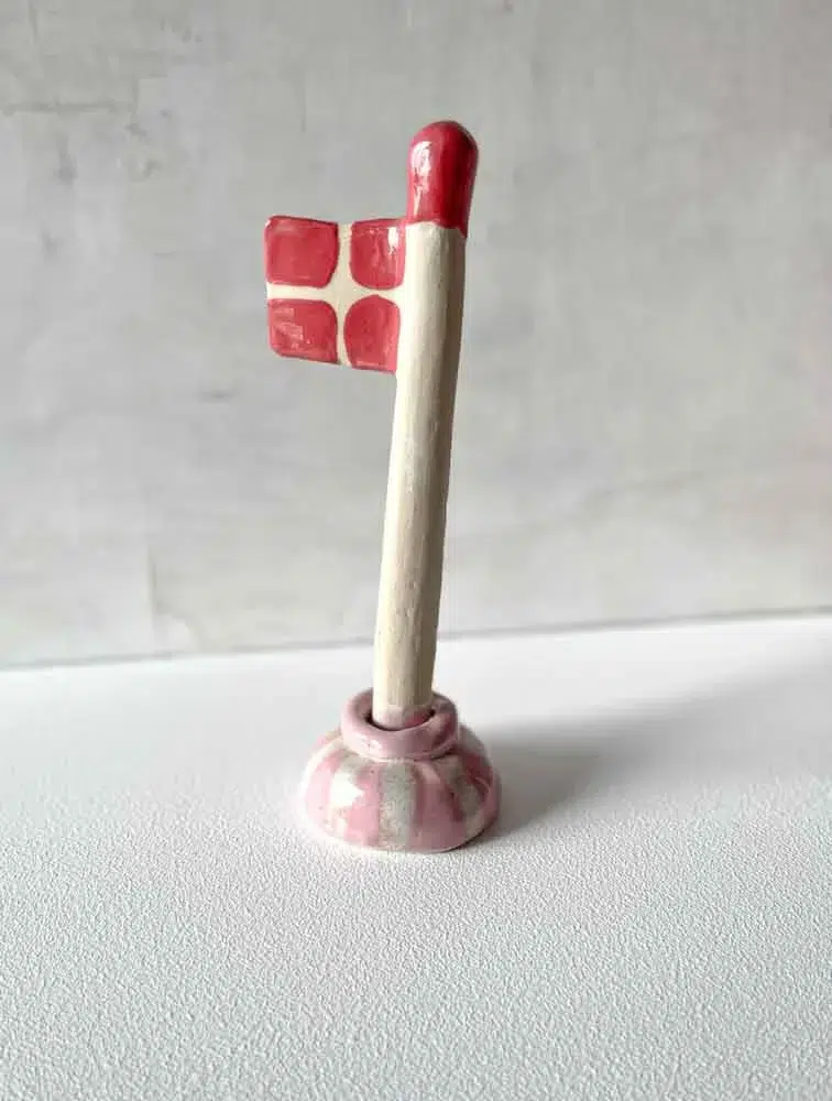 ceramic flags, clay flags, Danish flag, windblown Danish flag, ceramic flag, birthday flag, mia lindbirk flag, remix by Sofia.