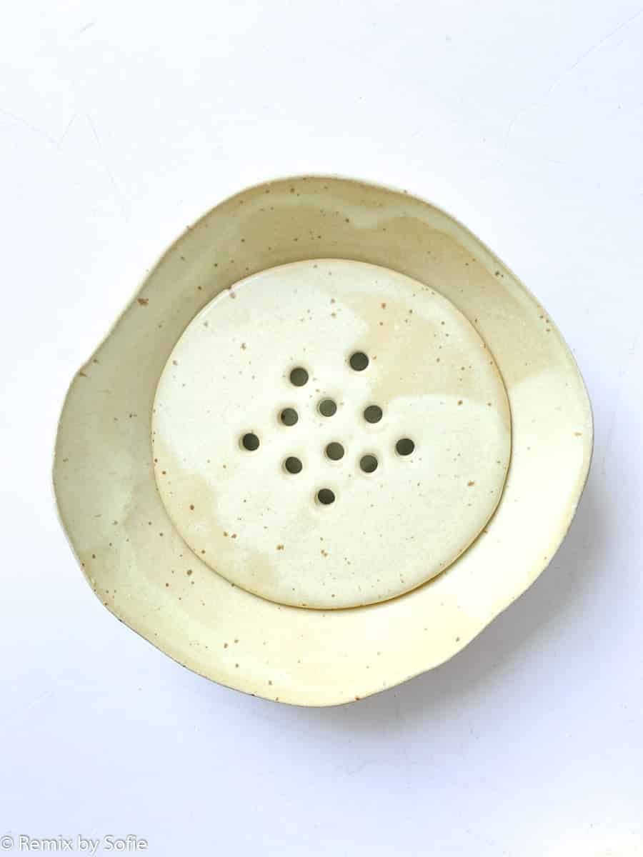 soap dish, dish for soap, soap plate, ceramics, ceramic soap dish