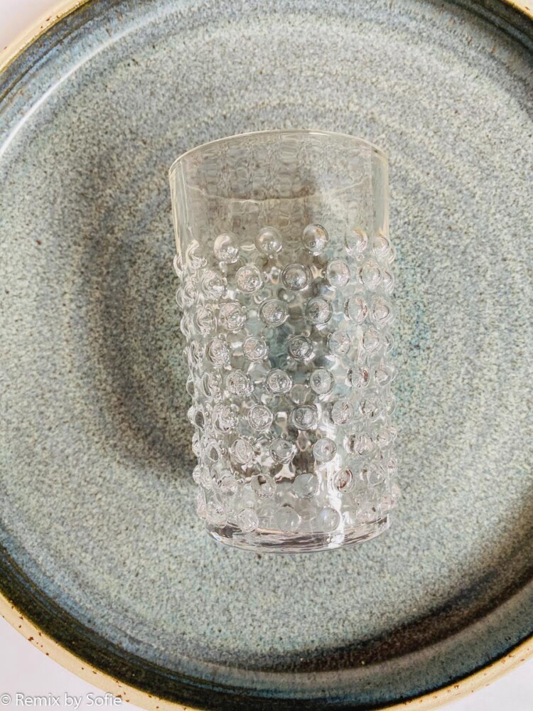 Anna von Lipa, Anna von Lipa porcupine glass, porcupine glass, water glass, drinking glass, glass in porcupine glass porcupine glass ready.