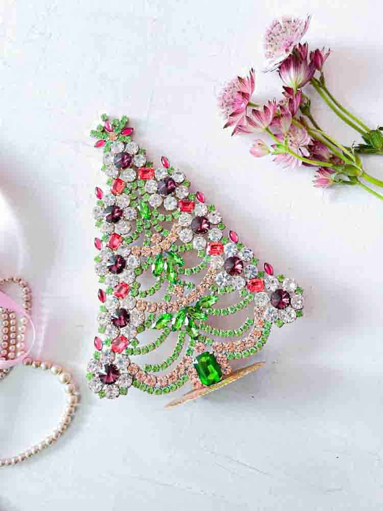 Christmas trees in rhinestone, rhinestone Christmas tree, rhinestone tree, Christmas tree in rhinestone, vintage Christmas tree, Christmas tree in vintage stone, vintage rhinestone, Christmas trees in stone, Christmas decorations,Christmas tree rhinstones,Christmas ornament, Czech christmastree, remix by sofie,rhinstensjul tree, christmas ornaments, vintage christmas, christmas tree from czech, czech christmas, glitter christmas, handmade christmas trees, christmas trees made in czech republic, remix by sofie