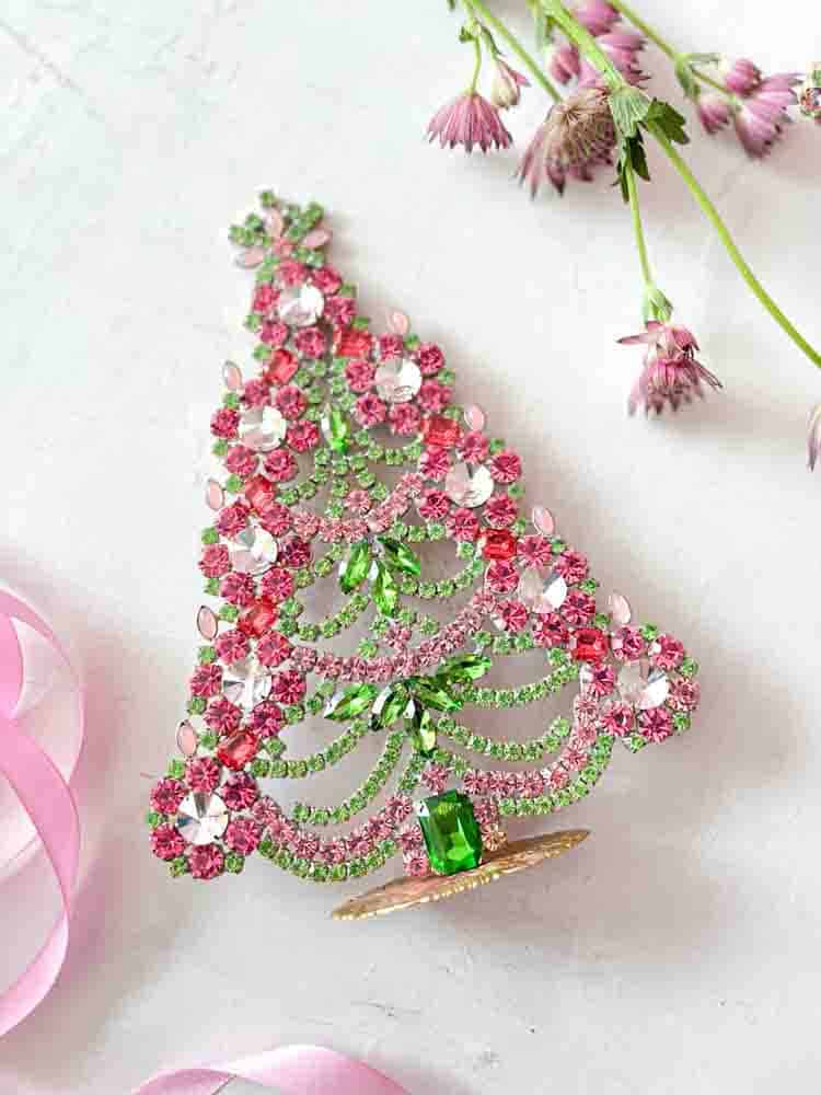 Christmas trees in rhinestone, rhinestone Christmas tree, rhinestone tree, Christmas tree in rhinestone, vintage Christmas tree, Christmas tree in vintage stone, vintage rhinestone, Christmas trees in stone, Christmas decorations,Christmas tree rhinstones,Christmas ornament, Czech christmastree, remix by sofie,rhinstensjul tree, christmas ornaments, vintage christmas, christmas tree from czech, czech christmas, glitter christmas, handmade christmas trees, christmas trees made in czech republic, remix by sofie