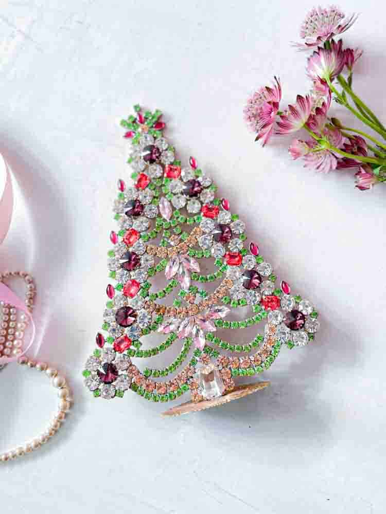 Christmas trees in rhinestone, rhinestone Christmas tree, rhinestone tree, Christmas tree in rhinestone, vintage Christmas tree, Christmas tree in vintage stone, vintage rhinestone, Christmas trees in stone, Christmas decorations,Christmas tree rhinstones,Christmas ornament, Czech christmastree, remix by sofie,rhinstensjul tree, christmas ornaments, vintage christmas, christmas tree from czech, czech christmas, glitter christmas, handmade christmas trees, christmas trees made in czech republic, remix by sofie