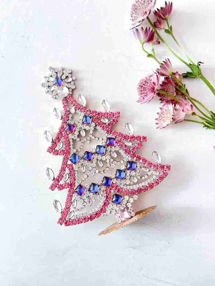 Christmas trees in rhinestone, rhinestone Christmas tree, rhinestone tree, Christmas tree in rhinestone, vintage Christmas tree, Christmas tree in vintage stone, vintage rhinestone, Christmas trees in stone, Christmas decorations,Christmas tree rhinstones,Christmas ornament, Czech christmastree, remix by sofie,rhinstensjul tree, christmas ornaments, vintage christmas, christmas tree from czech, czech christmas, glitter christmas, handmade christmas trees, christmas trees made in czech republic, remix by sofie