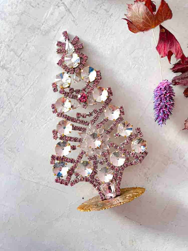 Christmas trees in rhinestone, rhinestone Christmas tree, rhinestone tree, Christmas tree in rhinestone, vintage Christmas tree, Christmas tree in vintage stone, vintage rhinestone, Christmas trees in stone, Christmas decorations,Christmas tree rhinstones,Christmas ornament, Czech christmastree, remix by sofie,rhinstensjul tree, christmas ornaments, vintage christmas, christmas tree from czech, czech christmas, glitter christmas, handmade christmas trees, christmas trees made in czech republic, remix by sofie
