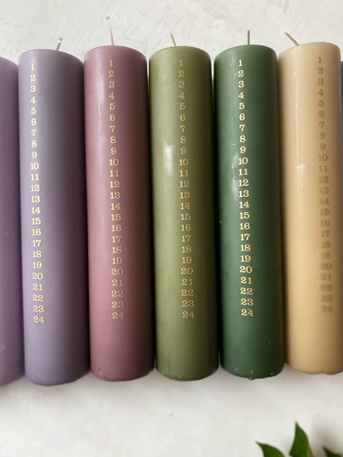 two-color calendar light, two-color calendar light, Christmas lights, colored lights, parrafine lights, steroidine lights, handmade lights, soot-free lights, calendar light, colored calendar light, date light, Christmas decorations, pastel lights, calendar light in pastel colors, remix by sofie