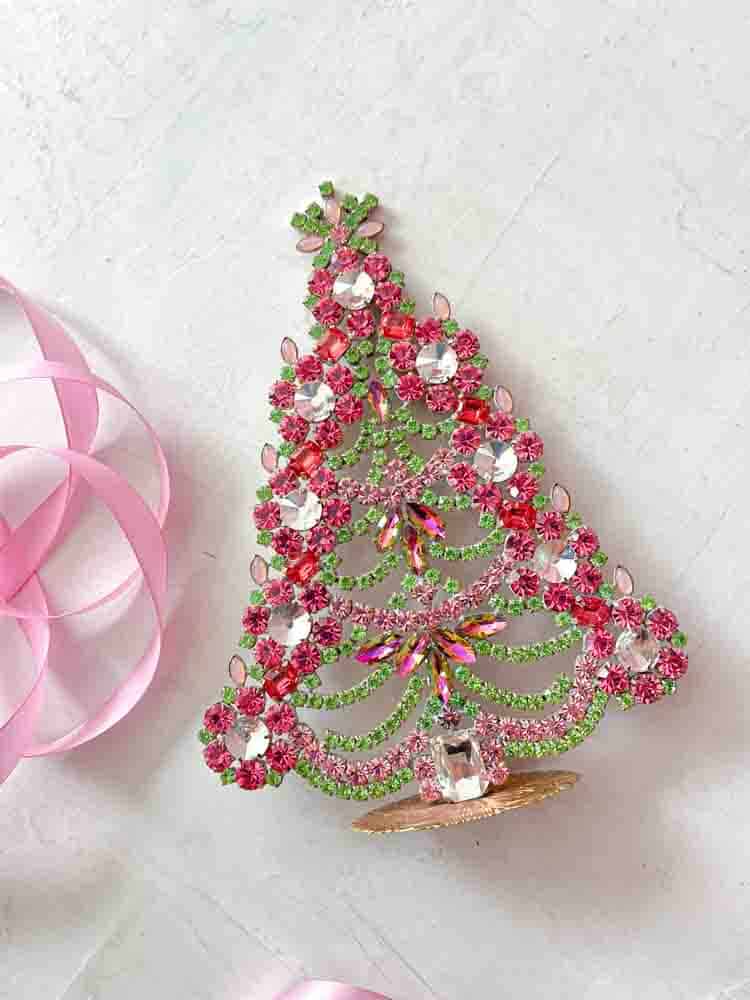 Christmas trees in rhinestone, rhinestone Christmas tree, rhinestone tree, Christmas tree in rhinestone, vintage Christmas tree, Christmas tree in vintage stone, vintage rhinestone, Christmas trees in stone, Christmas decorations,Christmas tree rhinstones,Christmas ornament, Czech christmastree, remix by sofie,rhinstensjul tree, christmas ornaments, vintage christmas, christmas tree from czech, czech christmas, glitter christmas, handmade christmas trees, christmas trees made in czech republic, remix by sofie