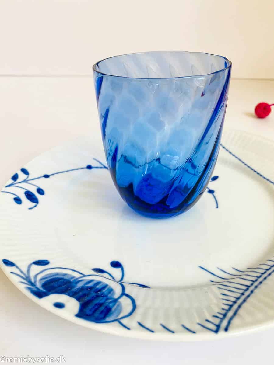Anna von Lipa swirl glass tumbler from mix and match in royal blue