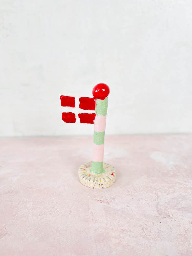 flags from the clay play, flags from the lions’ den, dandelions flags, ceramic flags