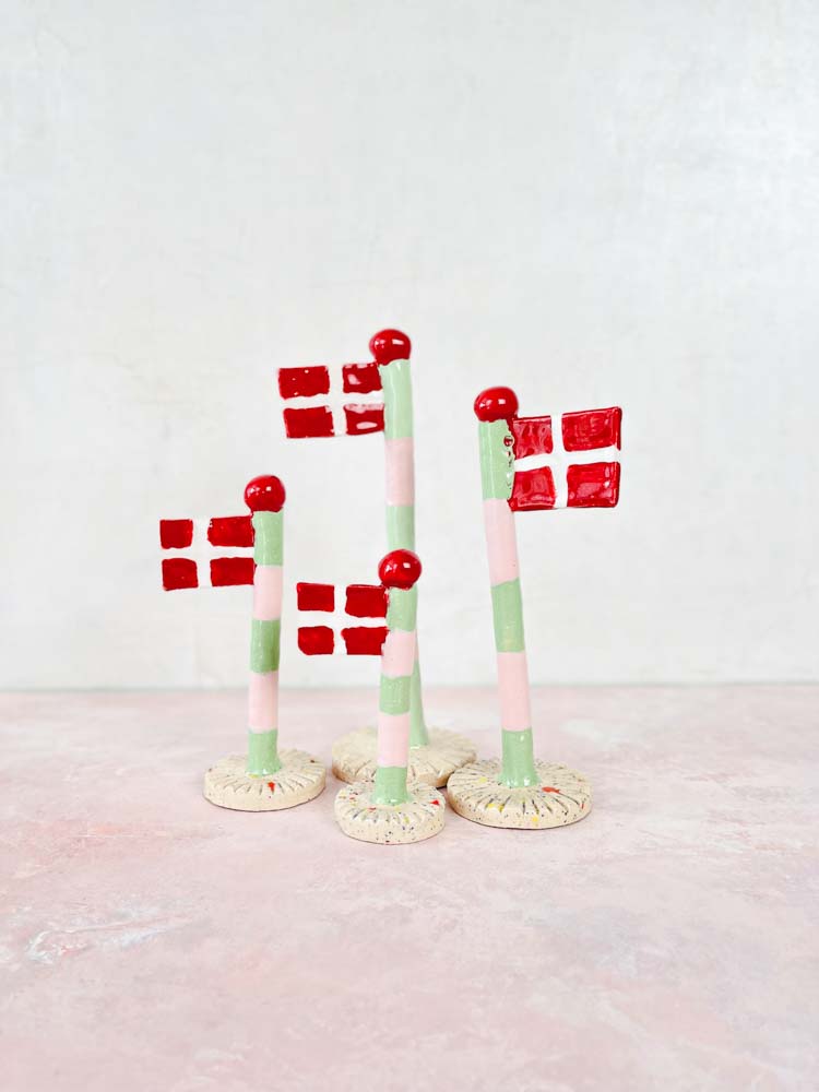 flags from the clay play, flags from the lions’ den, dandelions flags, ceramic flags
