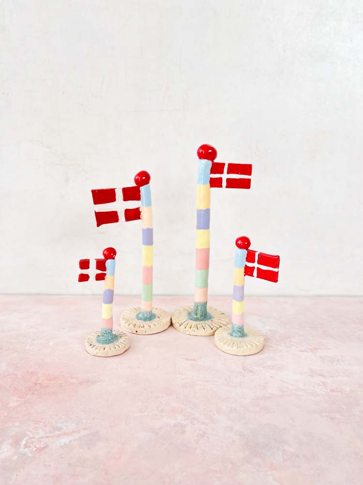 flags from the clay play, flags from the lions’ den, dandelions flags, ceramic flags