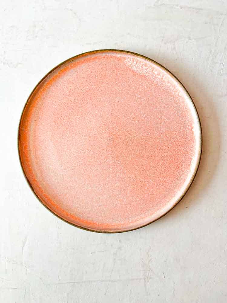 ceramic plates, lunch plate, hand-turned ceramics,thilde graulund ceramics, remix by sofie, table setting, home interior, plates, ceramic