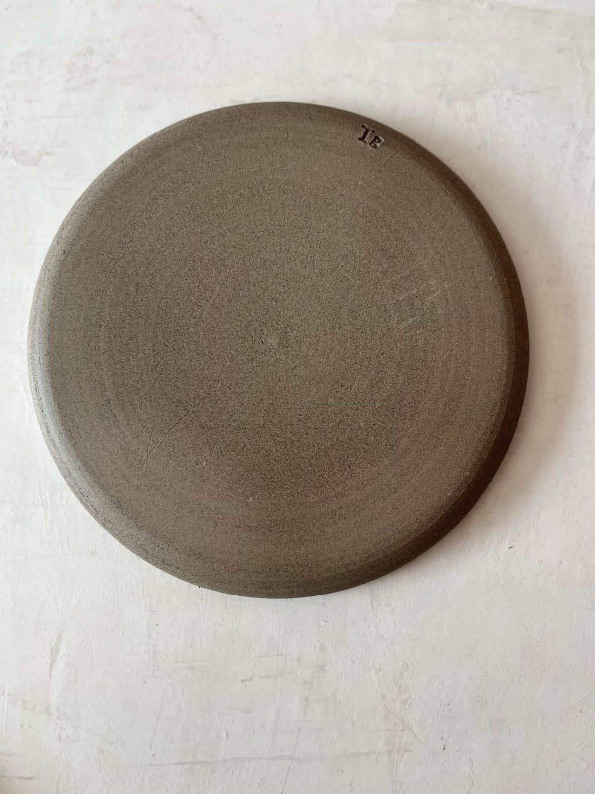 ceramic plates, lunch plate, hand-turned ceramics,thilde graulund ceramics, remix by sofie, table setting, home interior, plates, ceramic