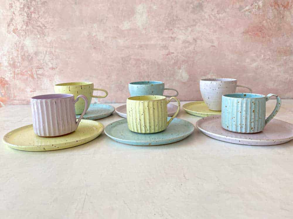 triné lise ceramic, grooved cup, cup, hand-turned cup, ceramic cup, tea cup, coffee cup, latte cup, cup with handle, triné lise ceramic, cappucino cup, stoneware cup, ceramic cup, mold,