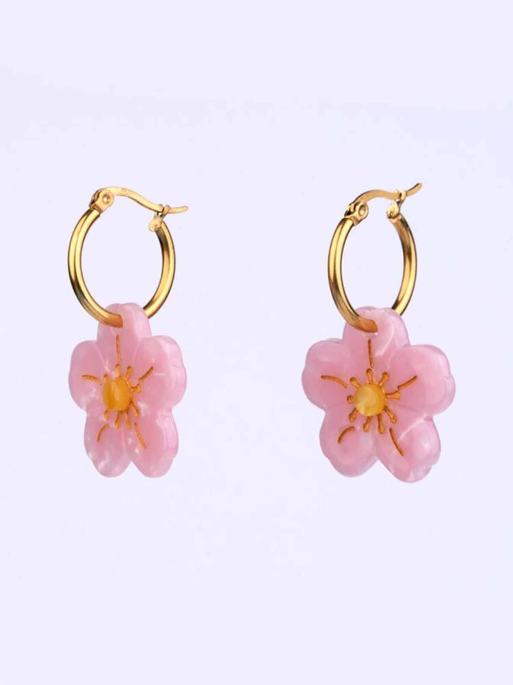 Earrings with cherry blossoms in pink suzette