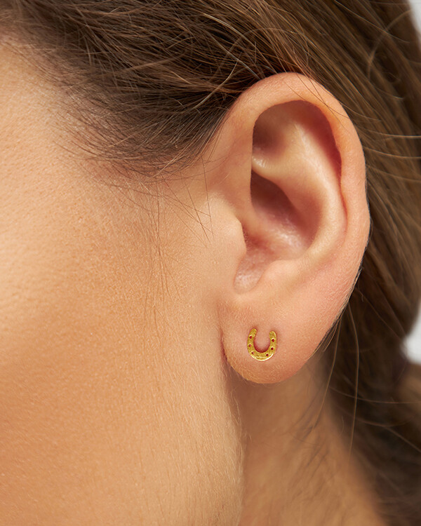 LULU COPENHAGEN, jewelry, earrings, earrings, horseshoe gold, remix by Sofia