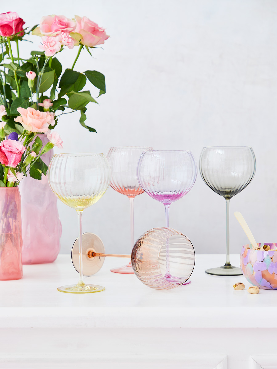 Anna von Lipa - Champagne & wine glasses