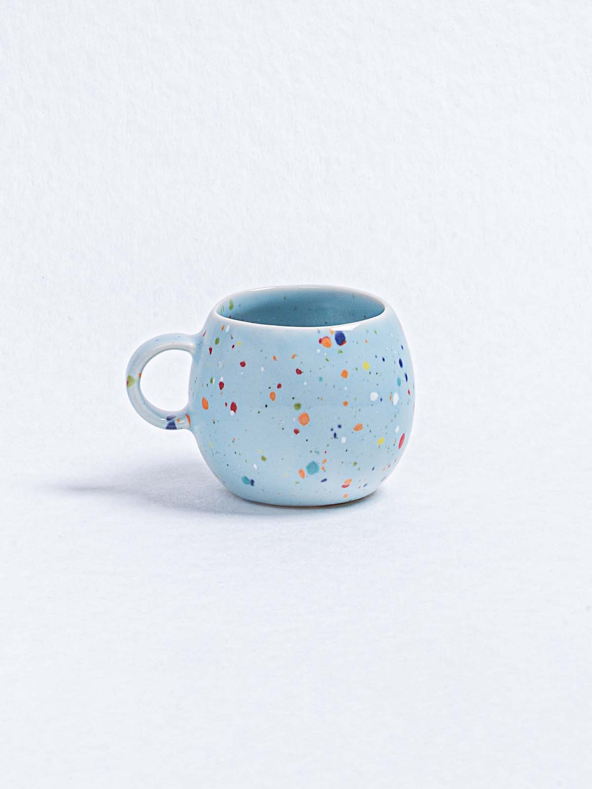 Cup with handle in blue with confetti - Egg Back Home