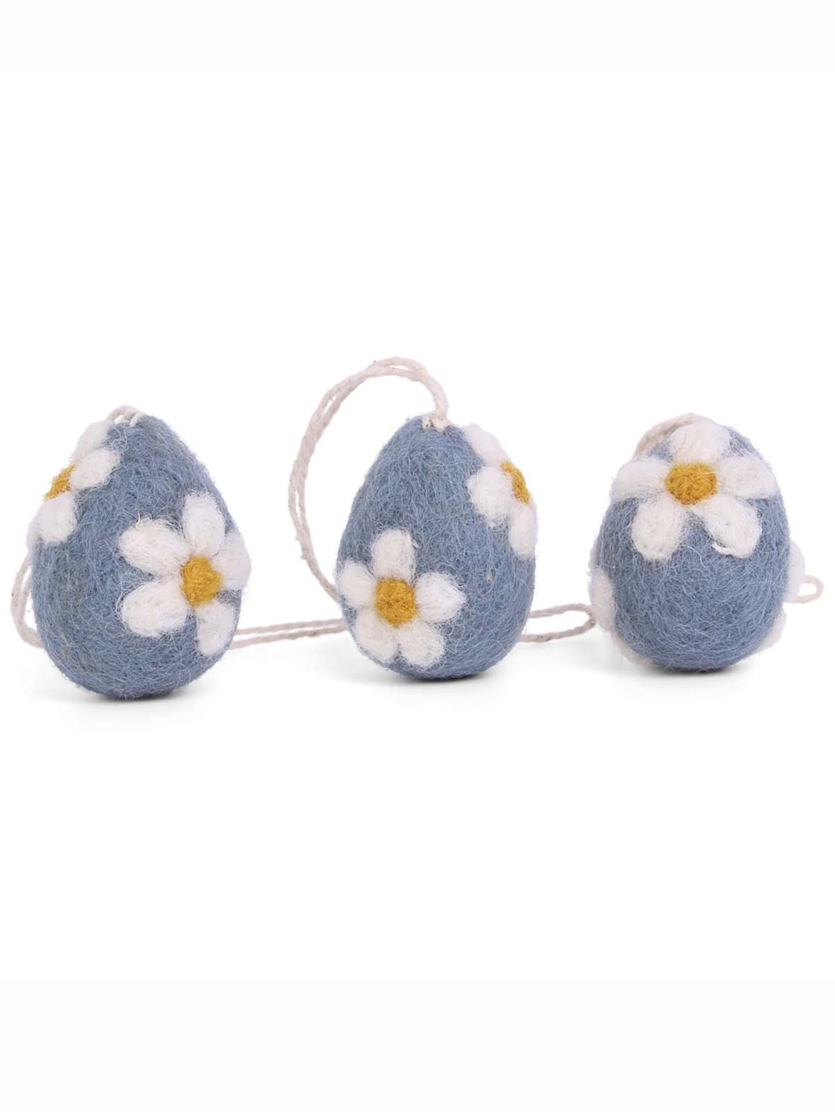 Fairtrade felted woolen ornaments - 3 g with marguerites in felt - Gry & Sif