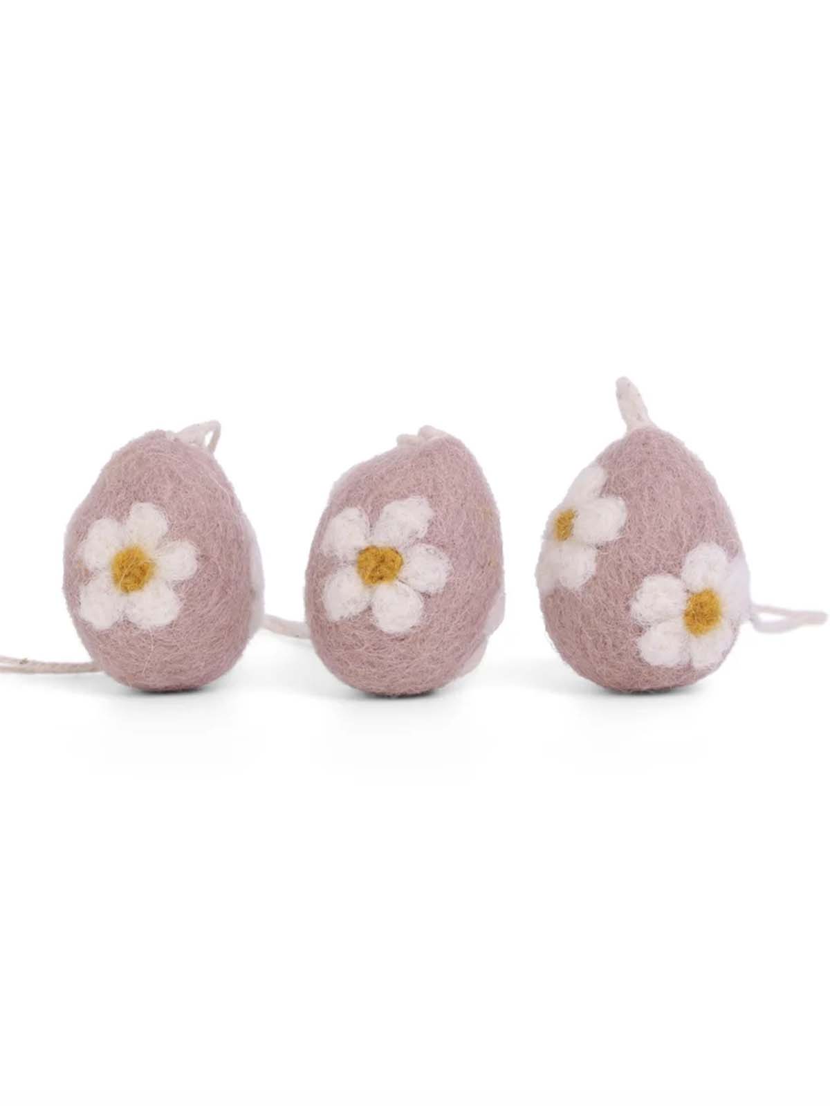 Fairtrade felted woolen ornaments Easter eggs in pink with marguerite flowers in felt - Gry & Sif