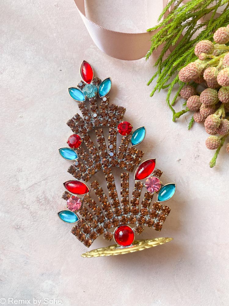 Christmas tree in rhinestones - Remix by Sophie