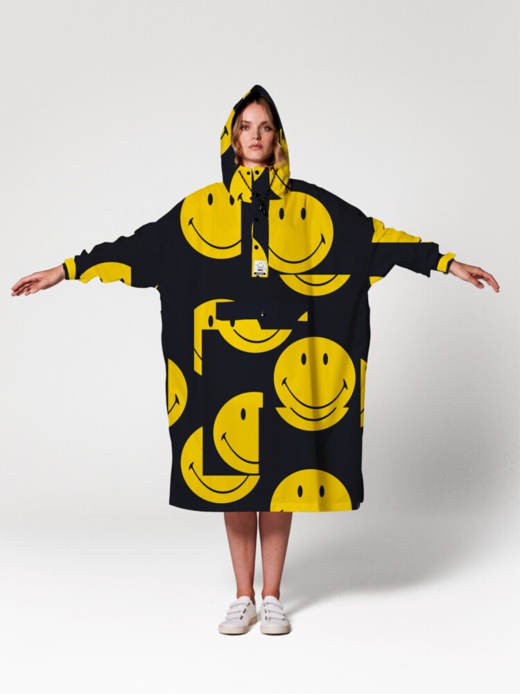rain poncho black yellow smiley - Rainkiss
