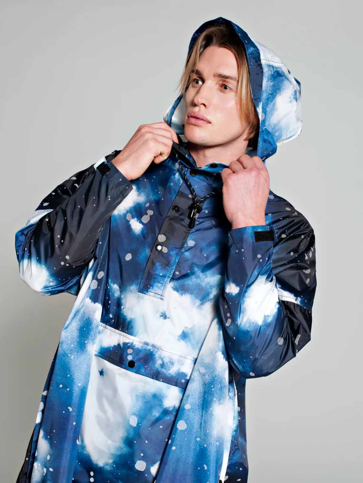 Rain Ice - Rain Poncho - Rain Rain in recycled plastic at remix by Sofia