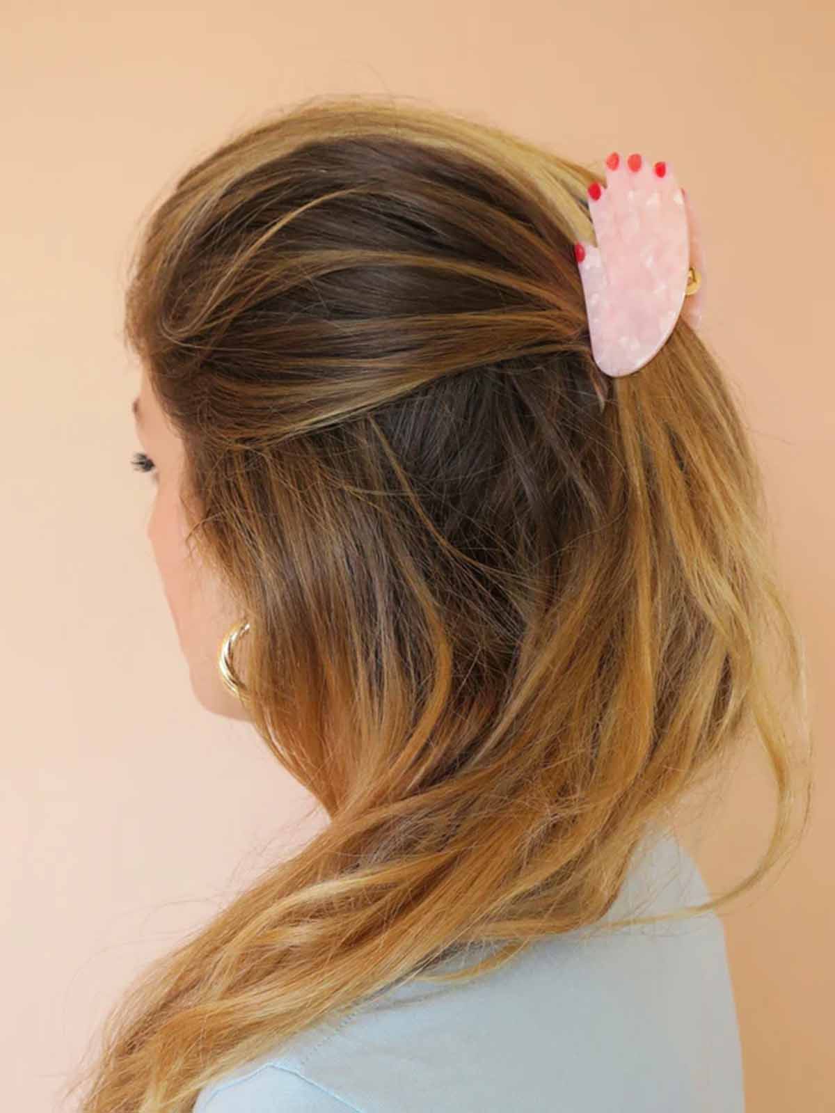 hair clip hands cou cou suzette