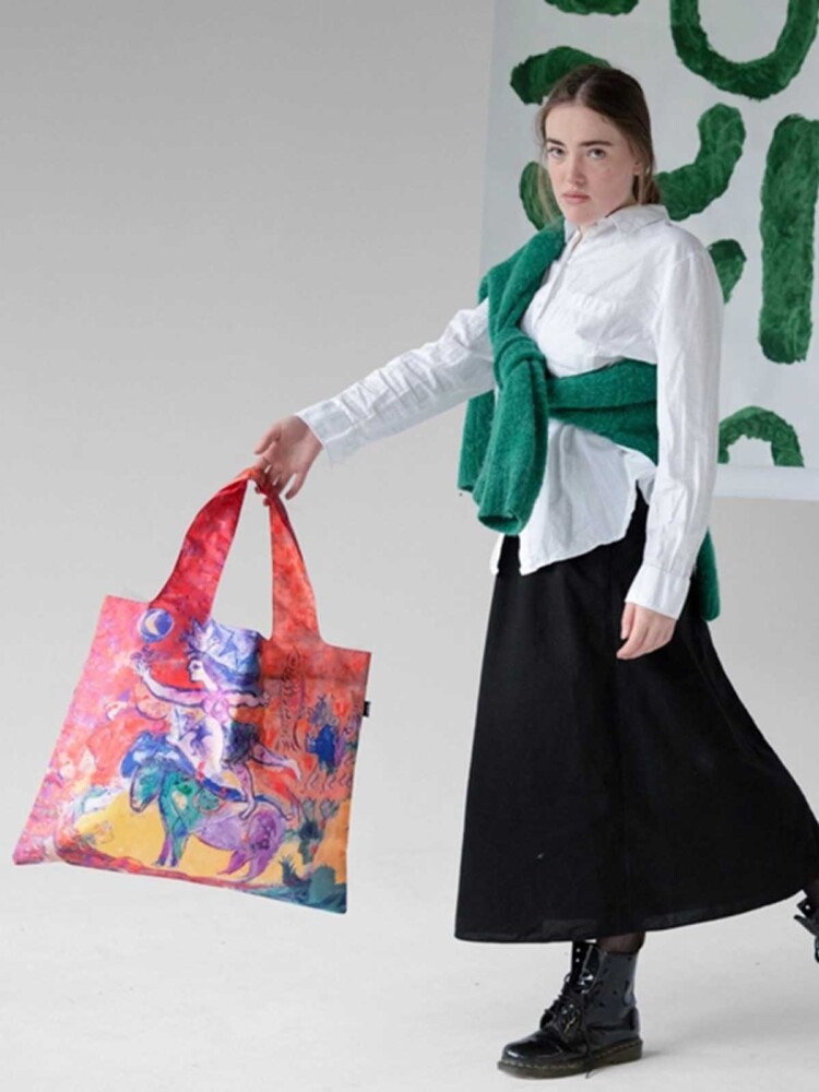 shopping bag from loqi made of 100% recycled plastic
