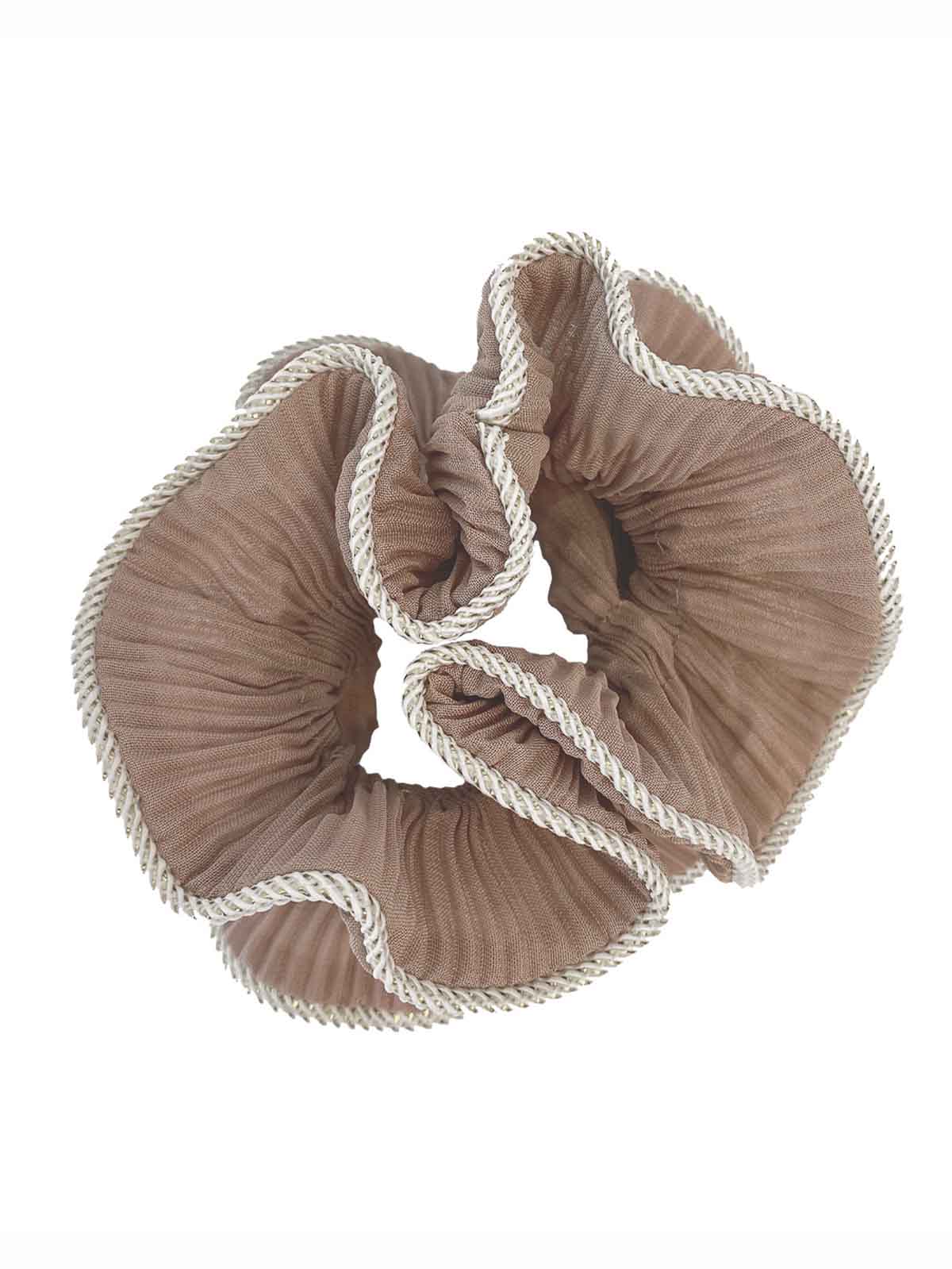 Scruncies from bows by starlings