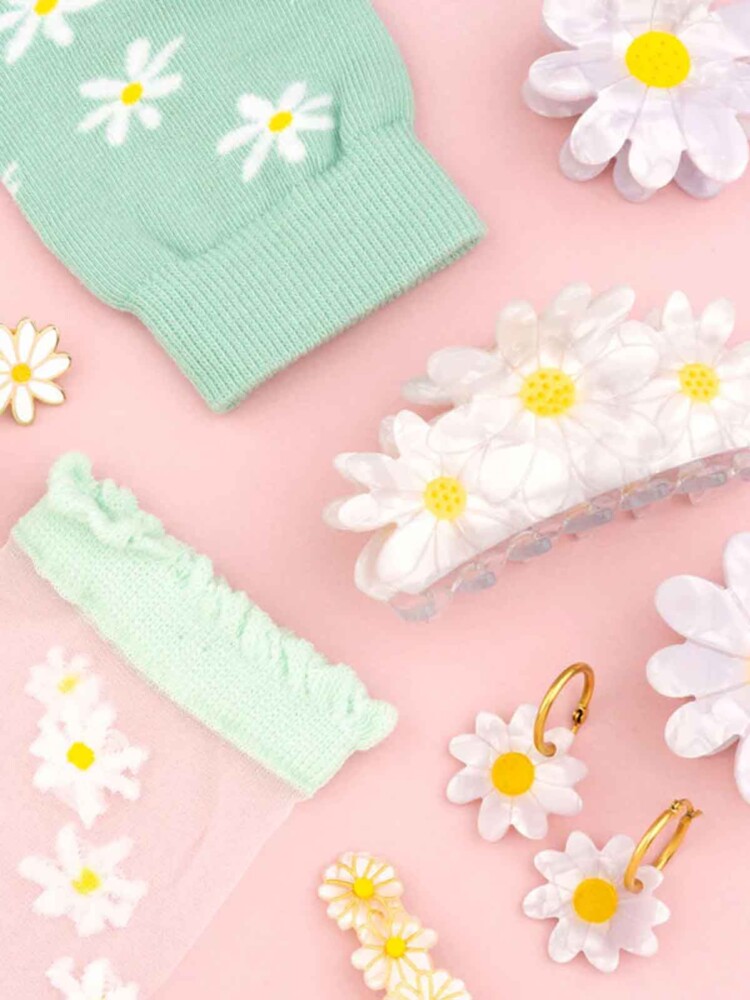 small margueritte mini hair clip from cou cou suzette