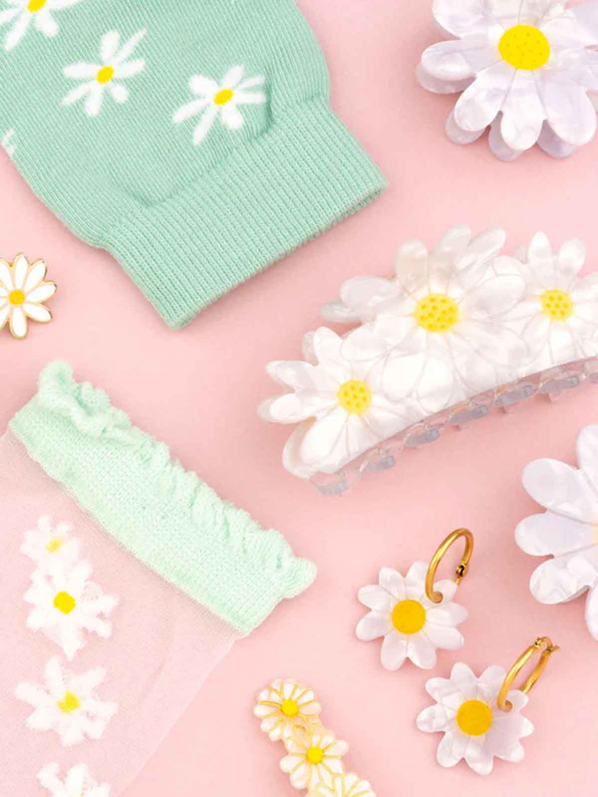 small margueritte mini hair clip from cou cou suzette