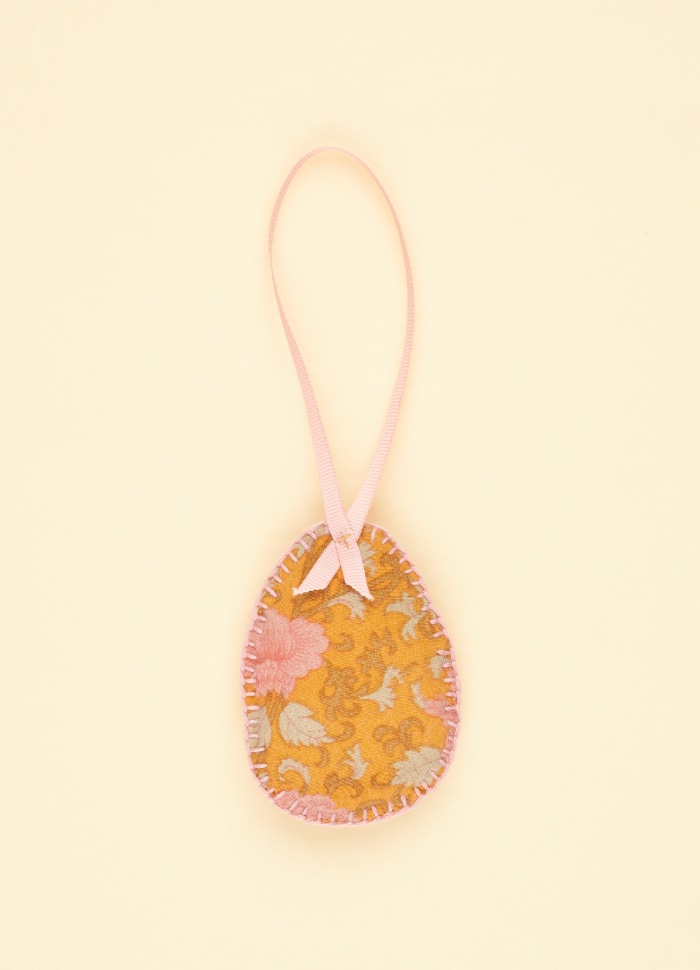 silk Easter ornaments from sissel noblebo
