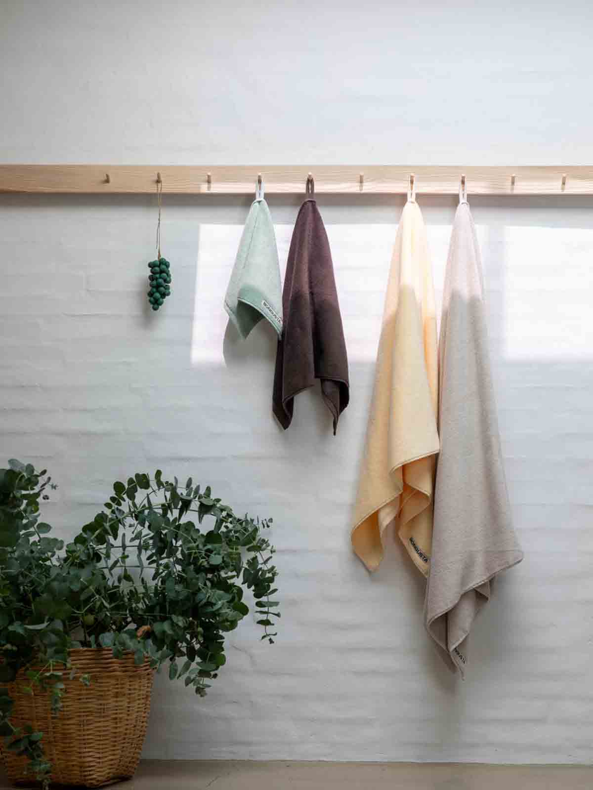 bongusta solid towels in plain colours