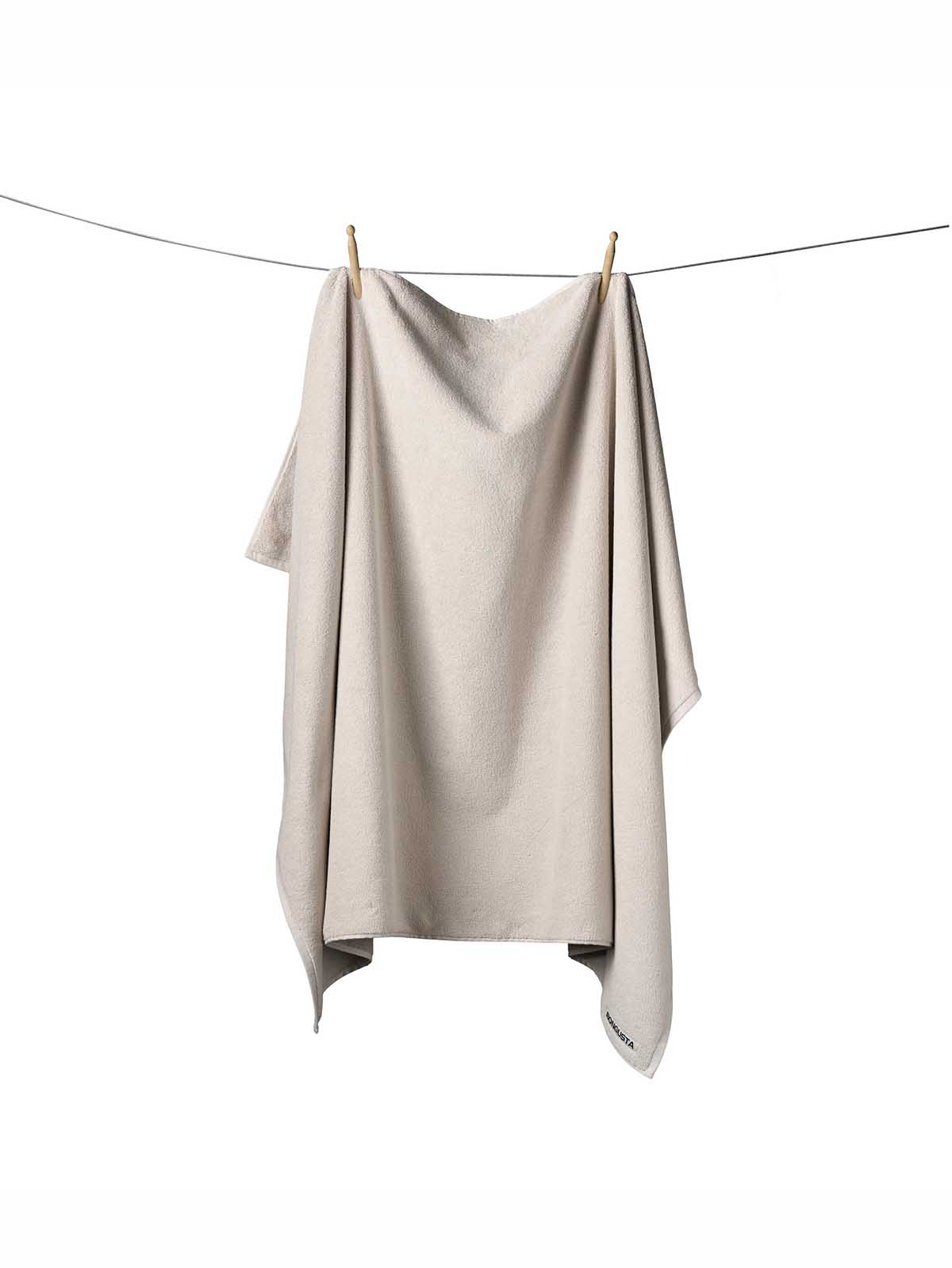 bongusta solid towels in plain colours