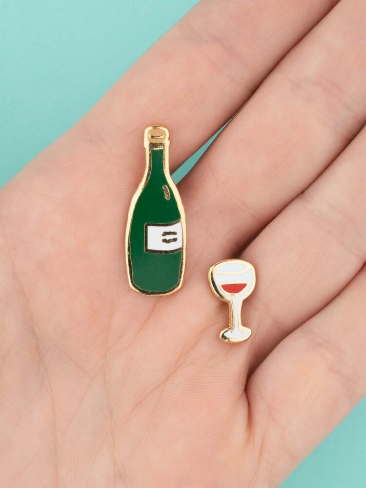 cou cou suzette pin with wine glass and wine bottle - remix by Sofia