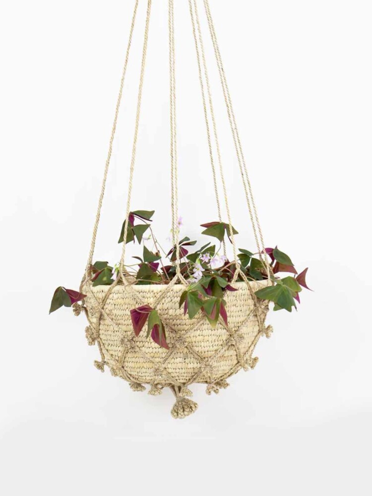 basket in palm leaves from Afroart
