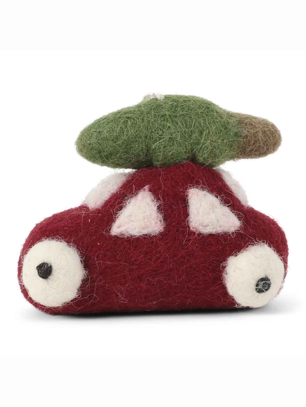 felt Christmas decorations gry and sif - car with Christmas tree on the roof