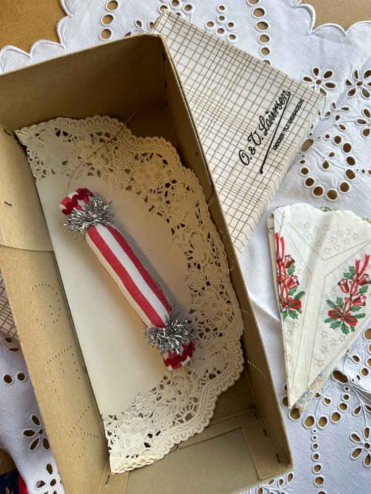 Christmas ornaments sissel noble bo
