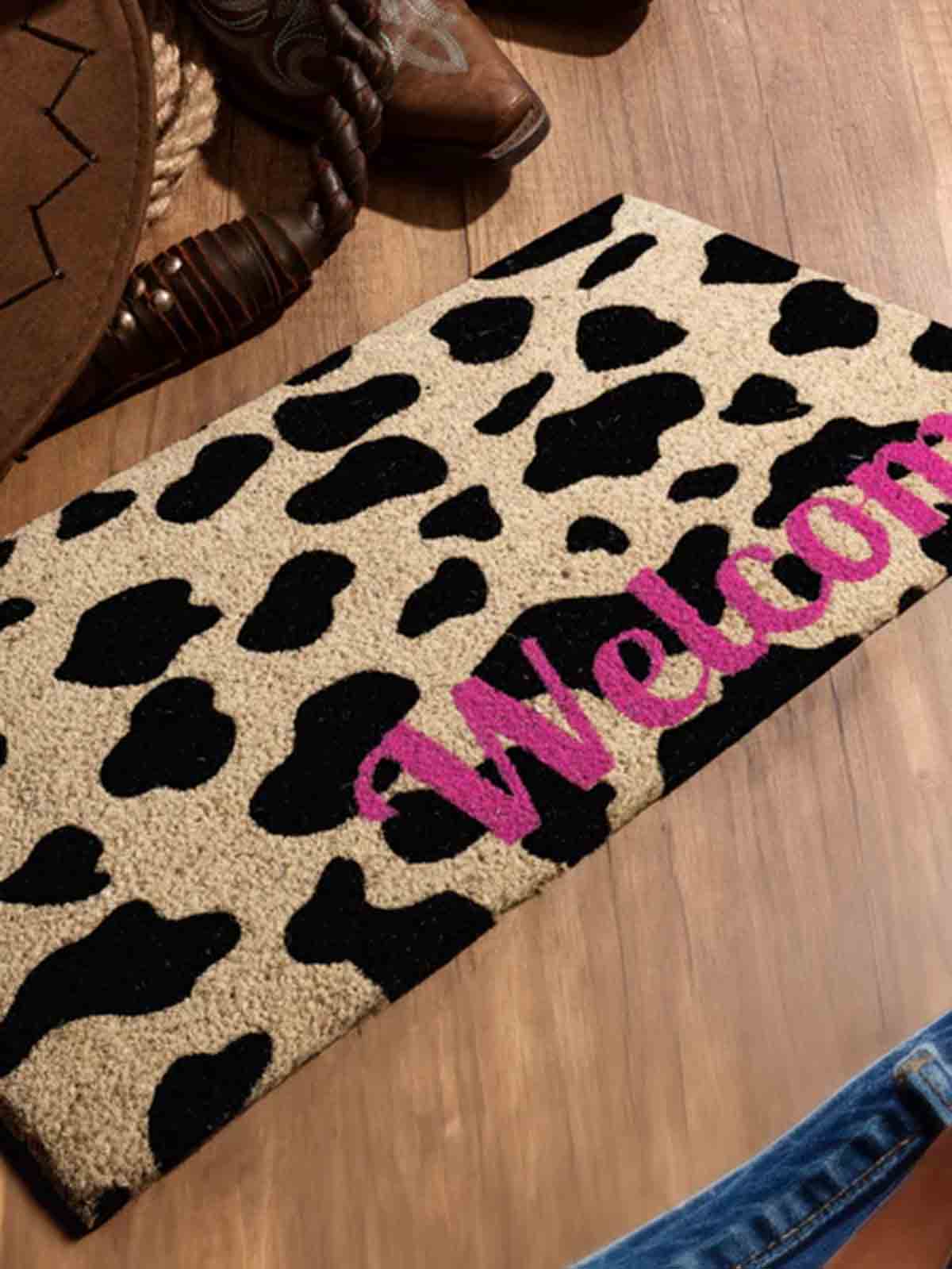 doormat coconut with leopard spots and pink welcome