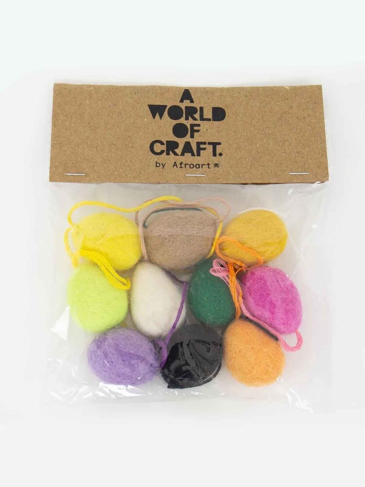Afroart Easter eggs in felt