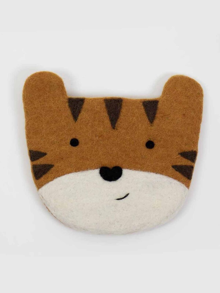 wall decoration tiger in felt