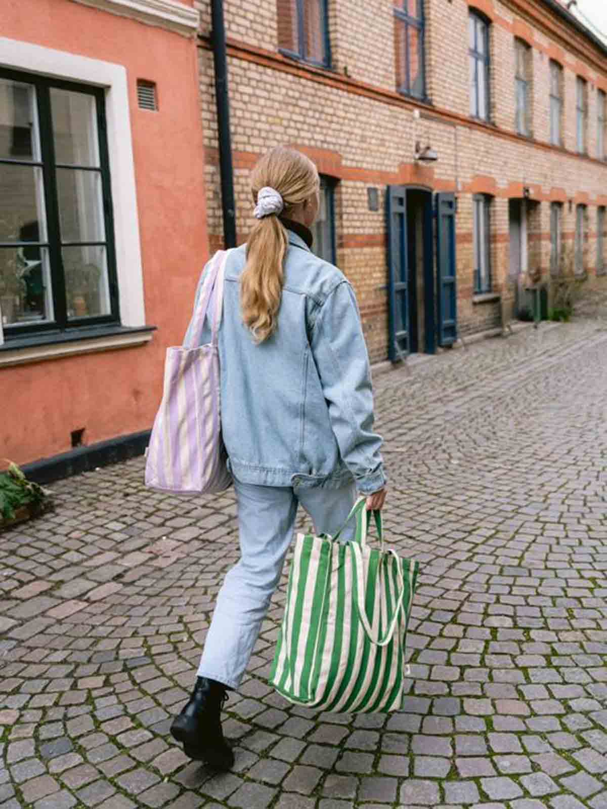 about big canvas bag in striped