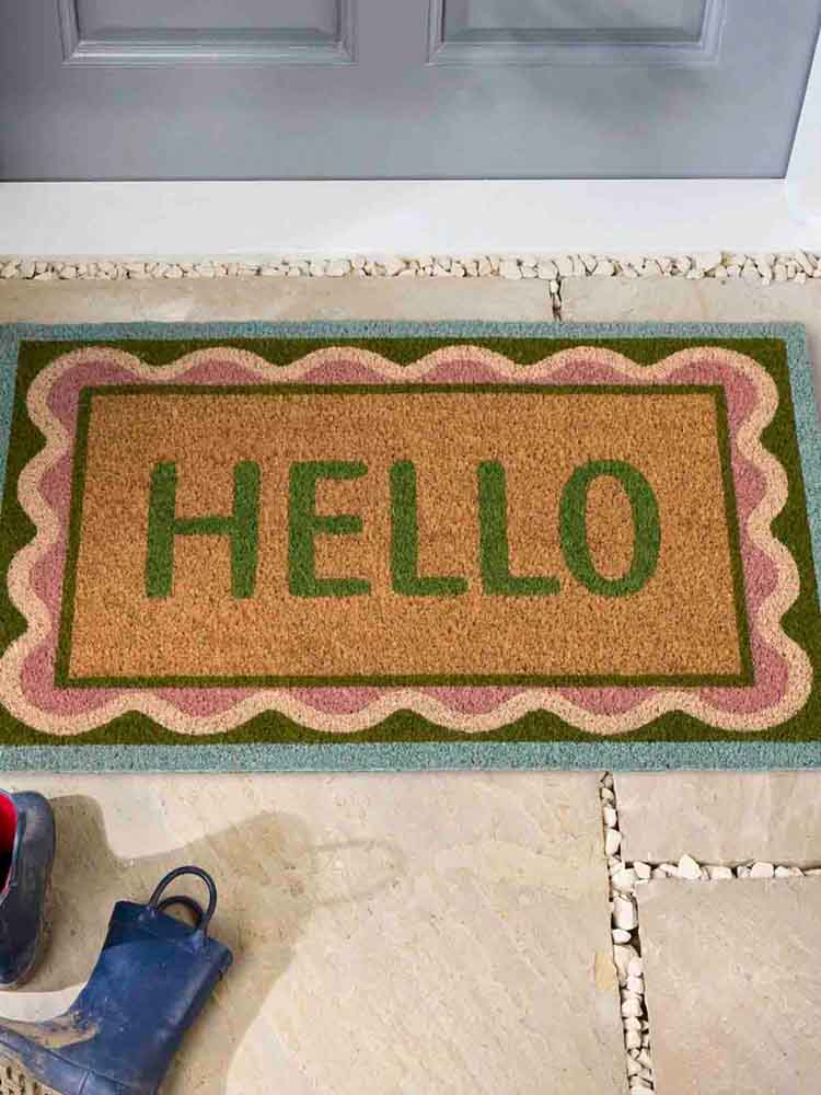 remix by sofie doormat in coconut fiber with hello in the middle