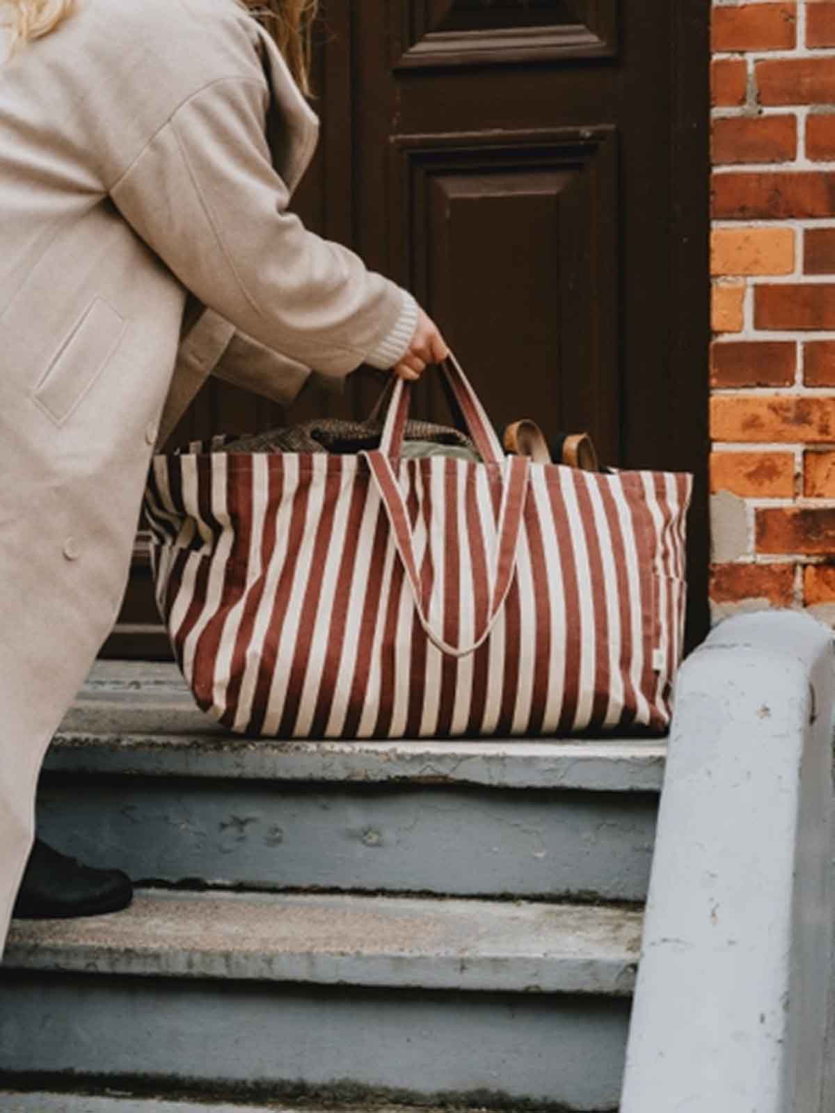about big candy bag in off-white and brown 1