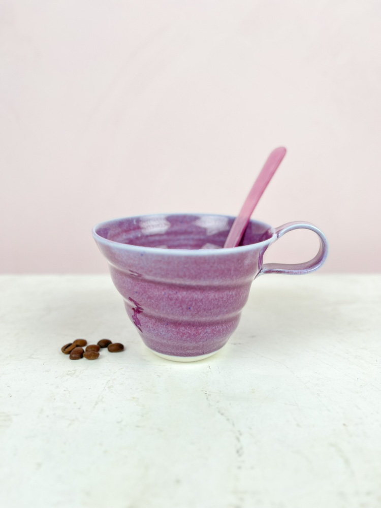 rikke mandelsen ceramic spiral cup with handle in purple, coffee cup in porcelain, remix by Sofia.